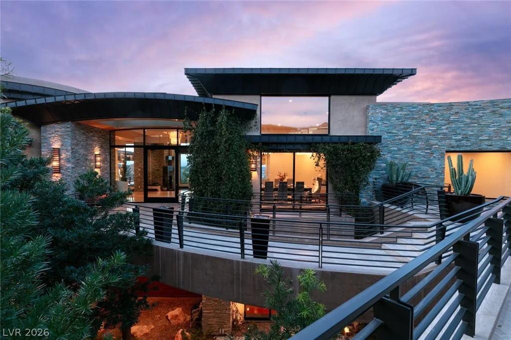 681 Tranquil Rim, Henderson, NV 89012