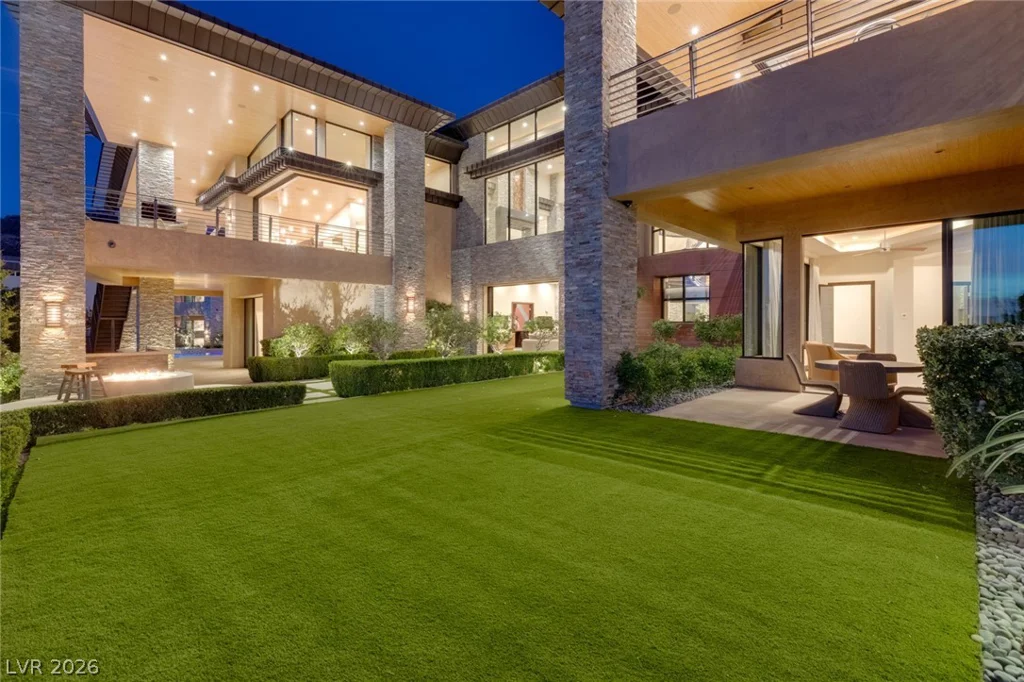 681 Tranquil Rim, Henderson, NV 89012