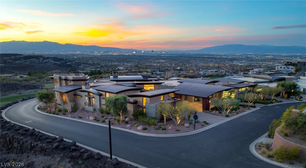 681 Tranquil Rim, Henderson, NV 89012