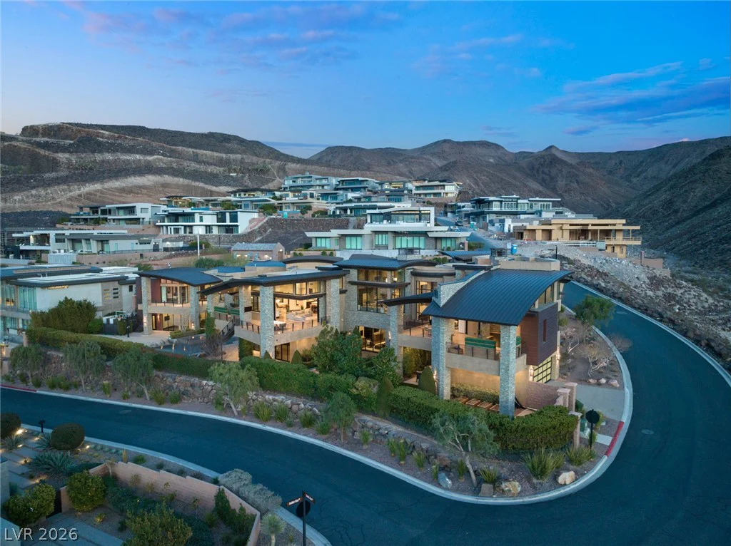 681 Tranquil Rim, Henderson, NV 89012