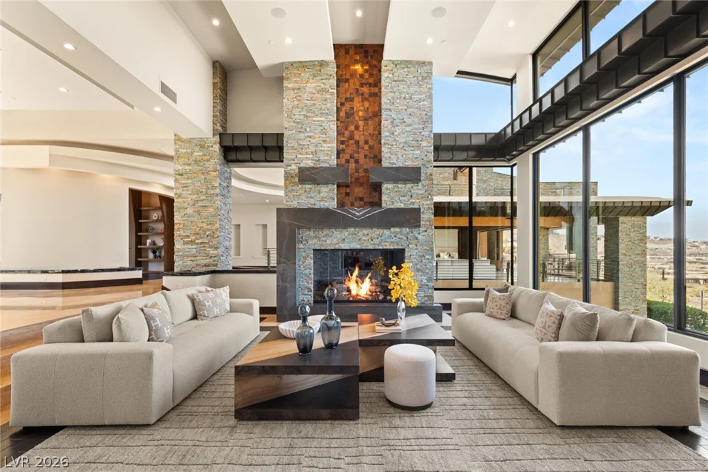 681 Tranquil Rim, Henderson, NV 89012