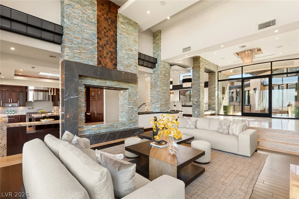681 Tranquil Rim, Henderson, NV 89012