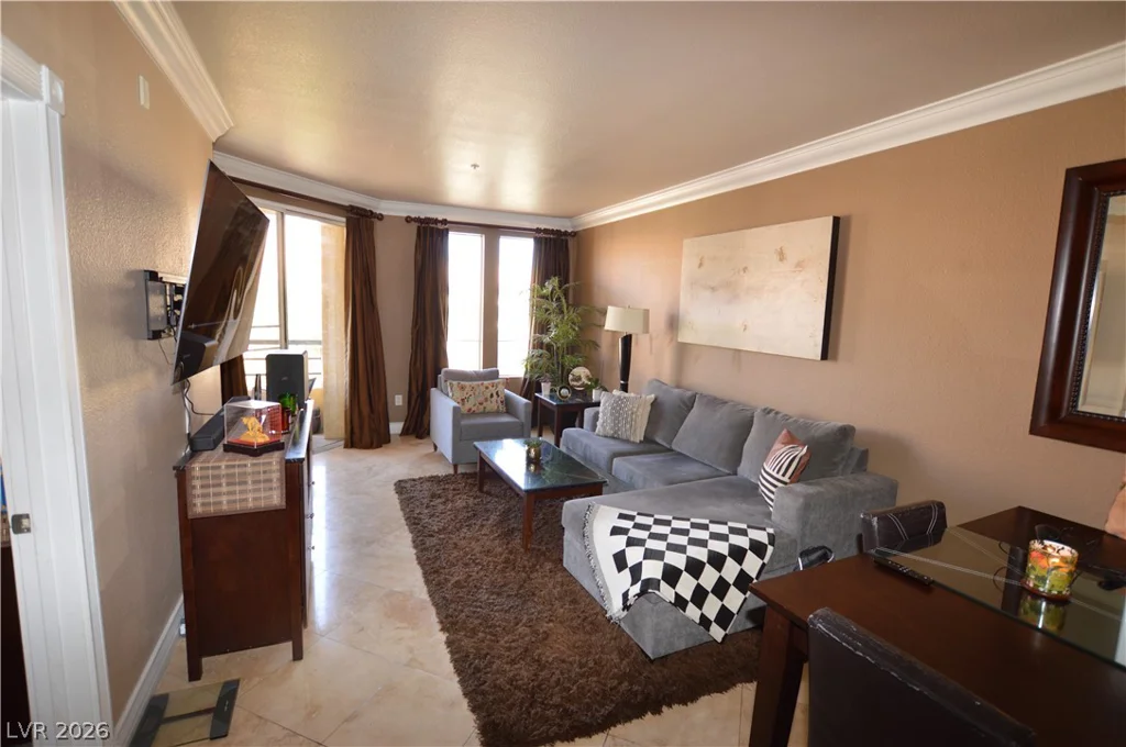 270 Flamingo, Las Vegas, NV 89169
