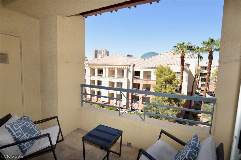 270 Flamingo, Las Vegas, NV 89169