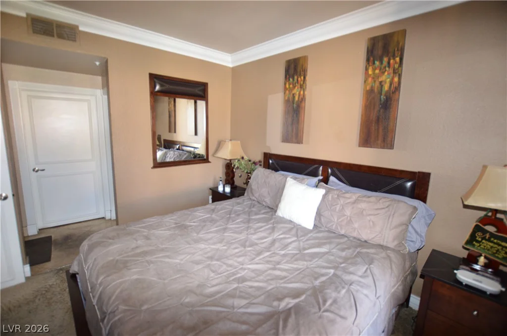 270 Flamingo, Las Vegas, NV 89169