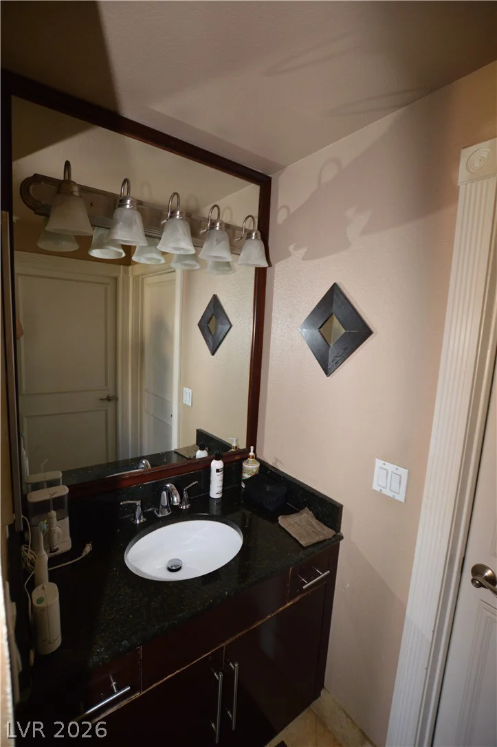 270 Flamingo, Las Vegas, NV 89169