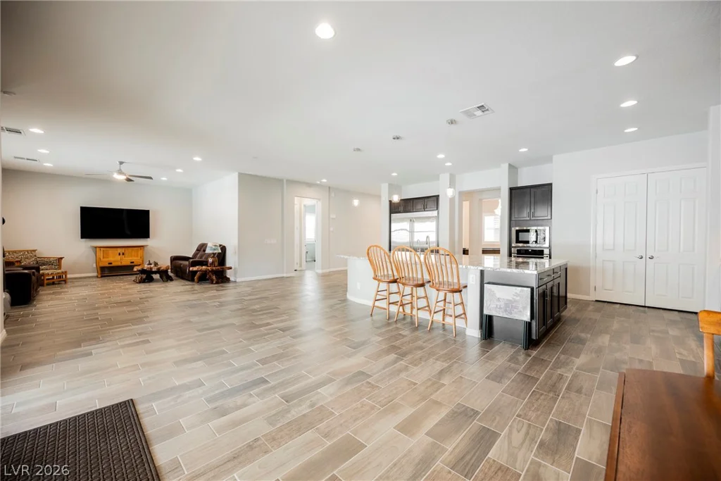 5841 Michelli Crest, Las Vegas, NV 89149
