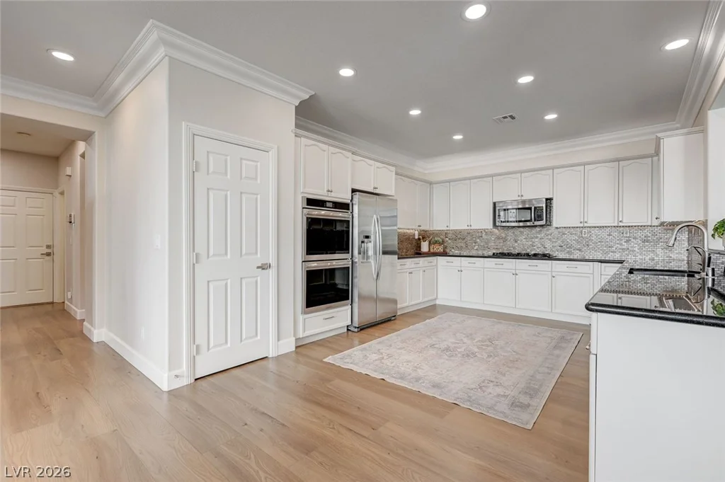 2940 Genova, Henderson, NV 89052