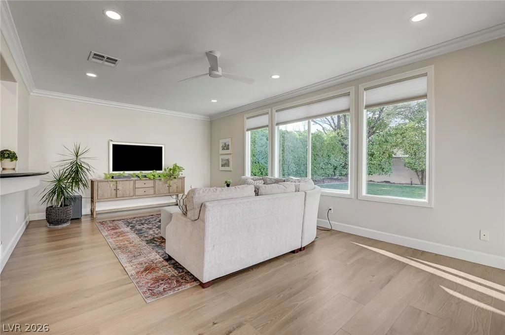 2940 Genova, Henderson, NV 89052
