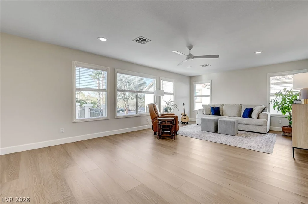 2940 Genova, Henderson, NV 89052