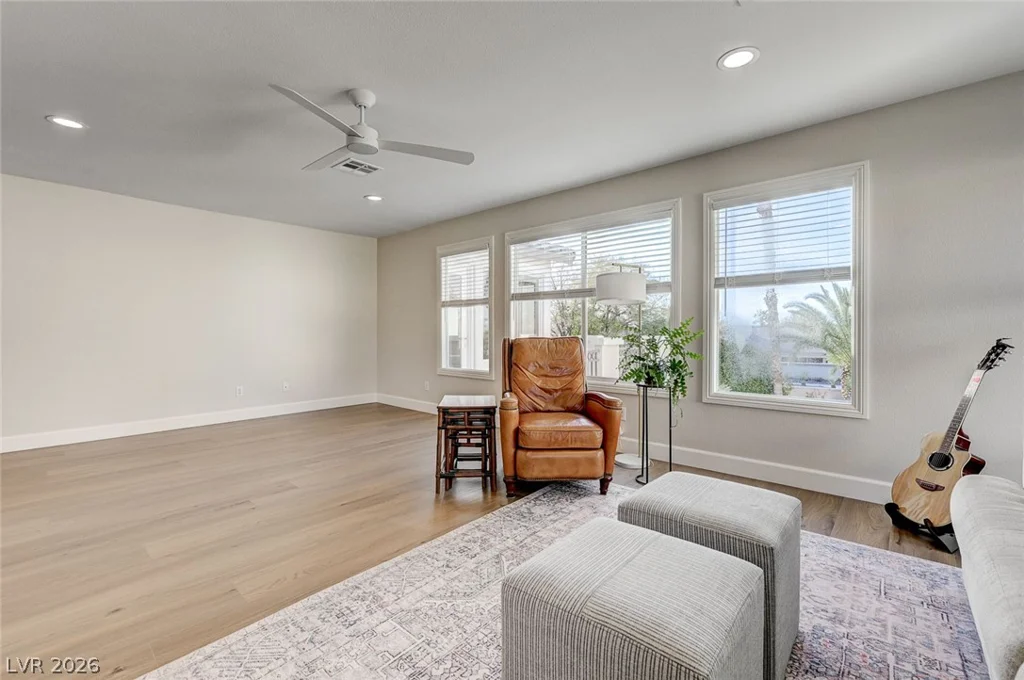 2940 Genova, Henderson, NV 89052