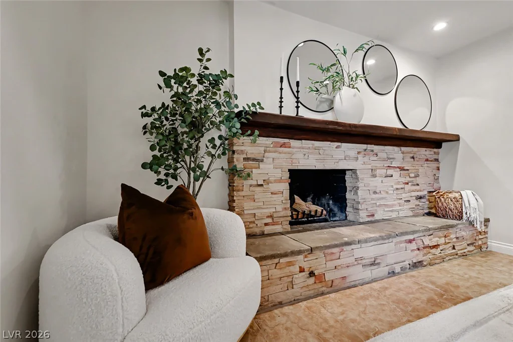 2801 Colanthe, Las Vegas, NV 89102