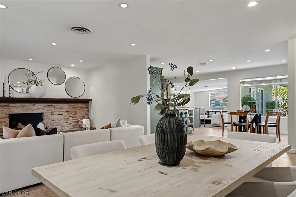 2801 Colanthe, Las Vegas, NV 89102