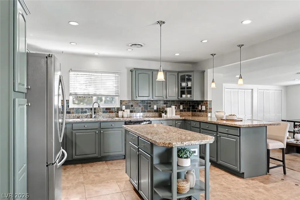 2801 Colanthe, Las Vegas, NV 89102