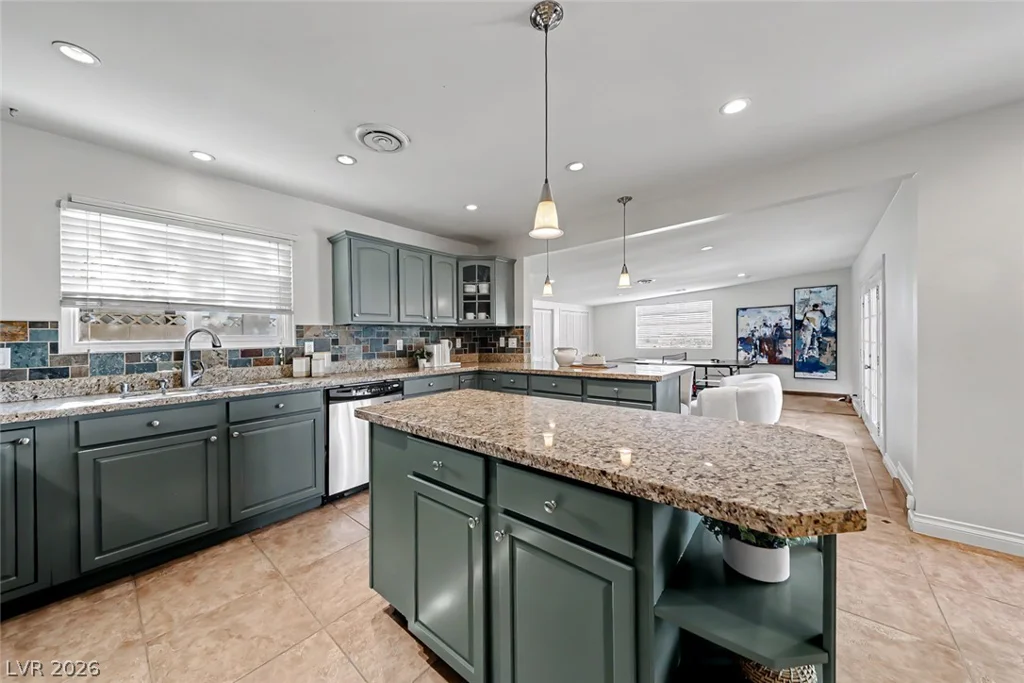 2801 Colanthe, Las Vegas, NV 89102