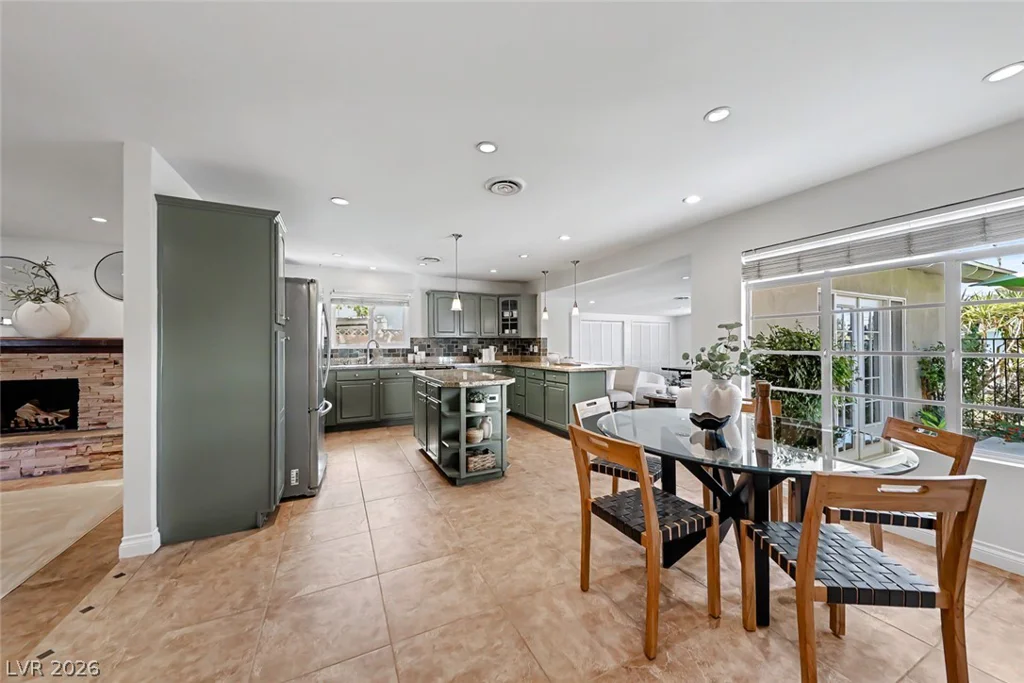 2801 Colanthe, Las Vegas, NV 89102