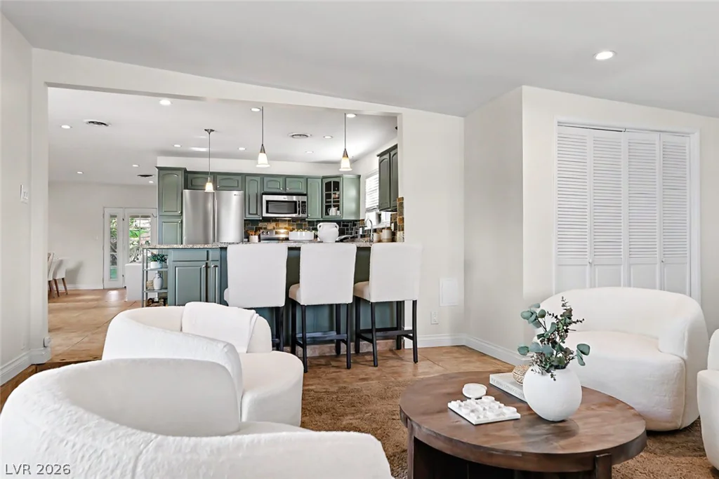 2801 Colanthe, Las Vegas, NV 89102