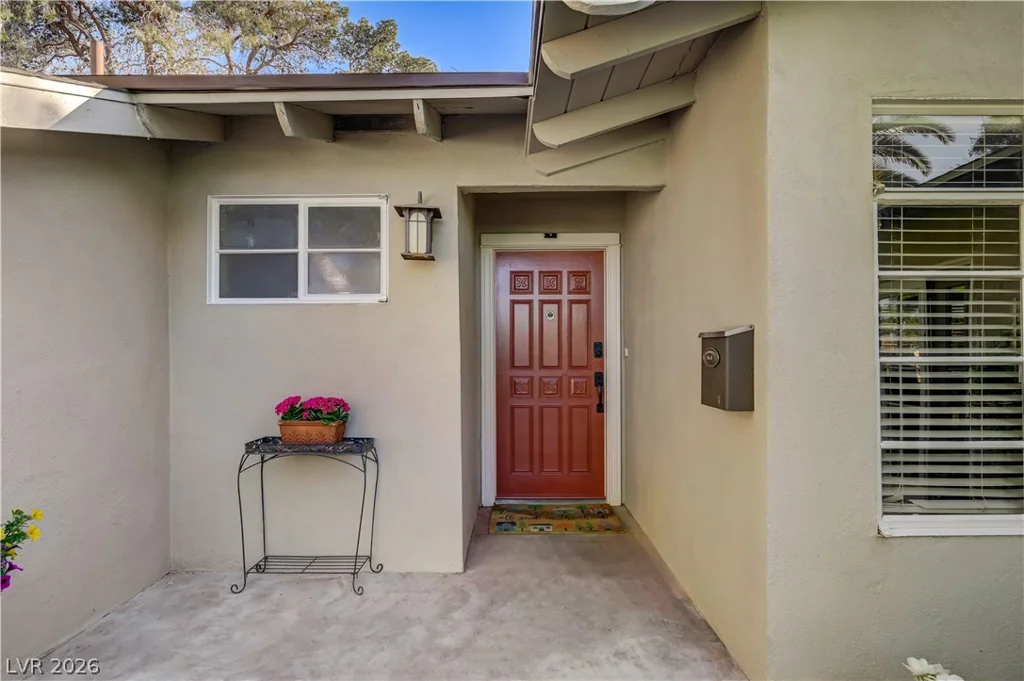 2801 Colanthe, Las Vegas, NV 89102