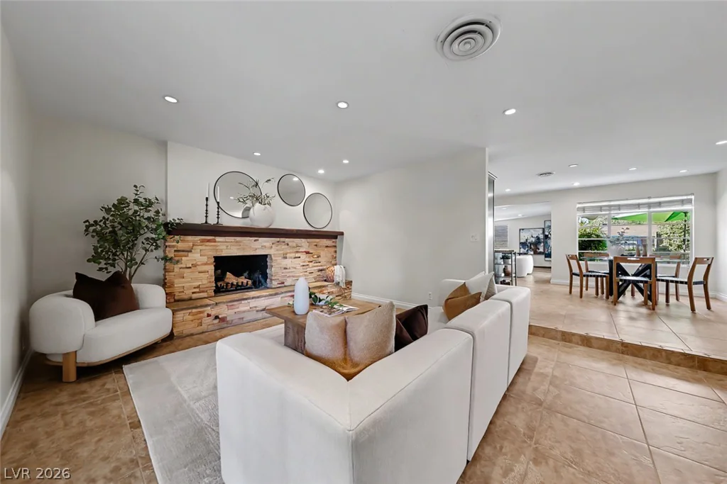 2801 Colanthe, Las Vegas, NV 89102