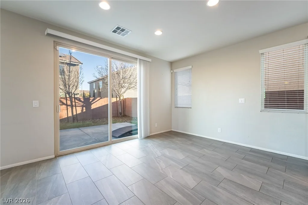 5946 Roaring Canyon, Las Vegas, NV 89139