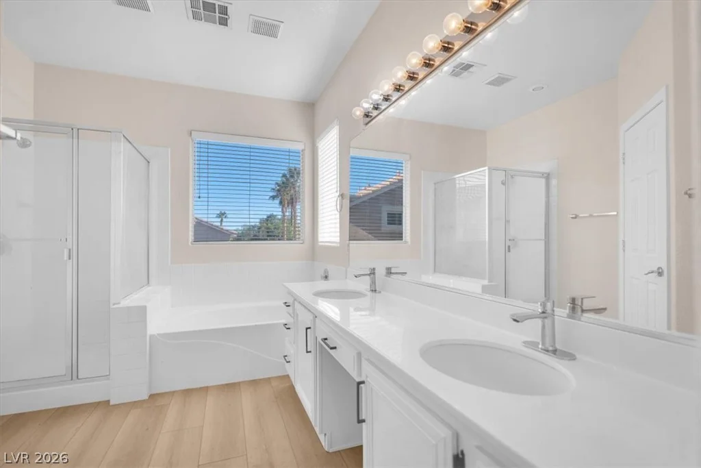 325 Autumn Palace, Las Vegas, NV 89144