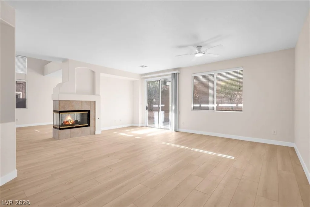 325 Autumn Palace, Las Vegas, NV 89144