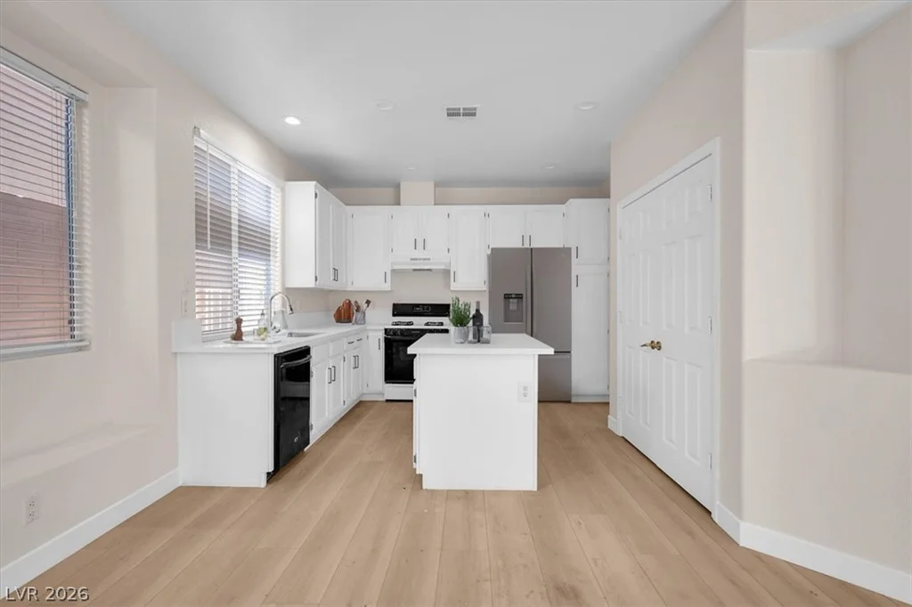 325 Autumn Palace, Las Vegas, NV 89144