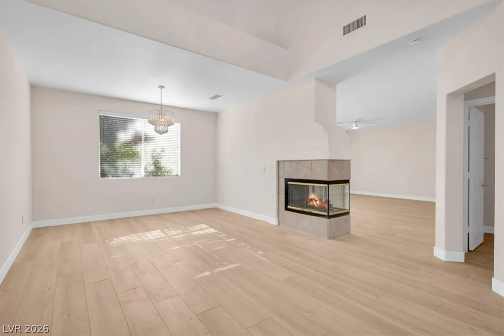 325 Autumn Palace, Las Vegas, NV 89144