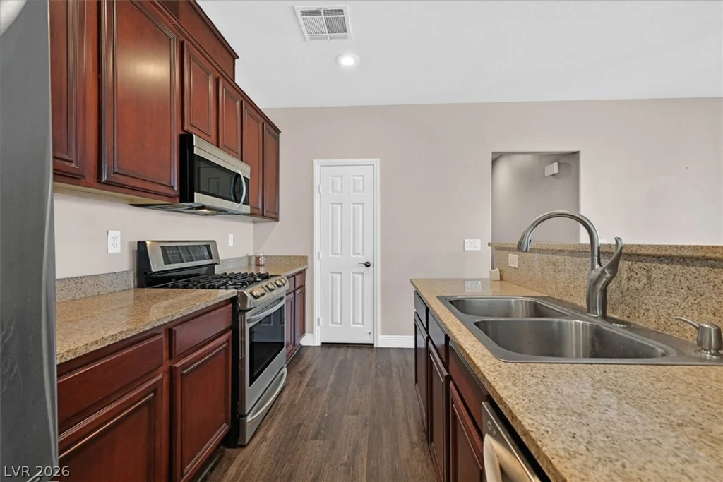 1318 Crystal Hill, Henderson, NV 89012