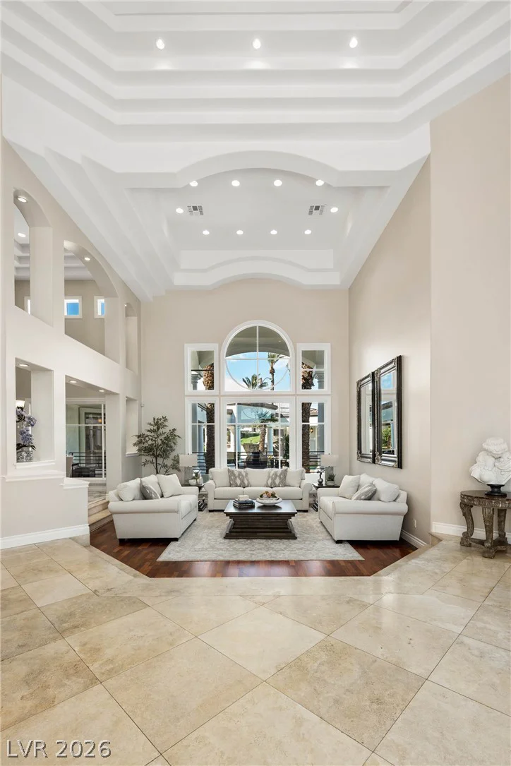 7440 Oak Grove, Las Vegas, NV 89117