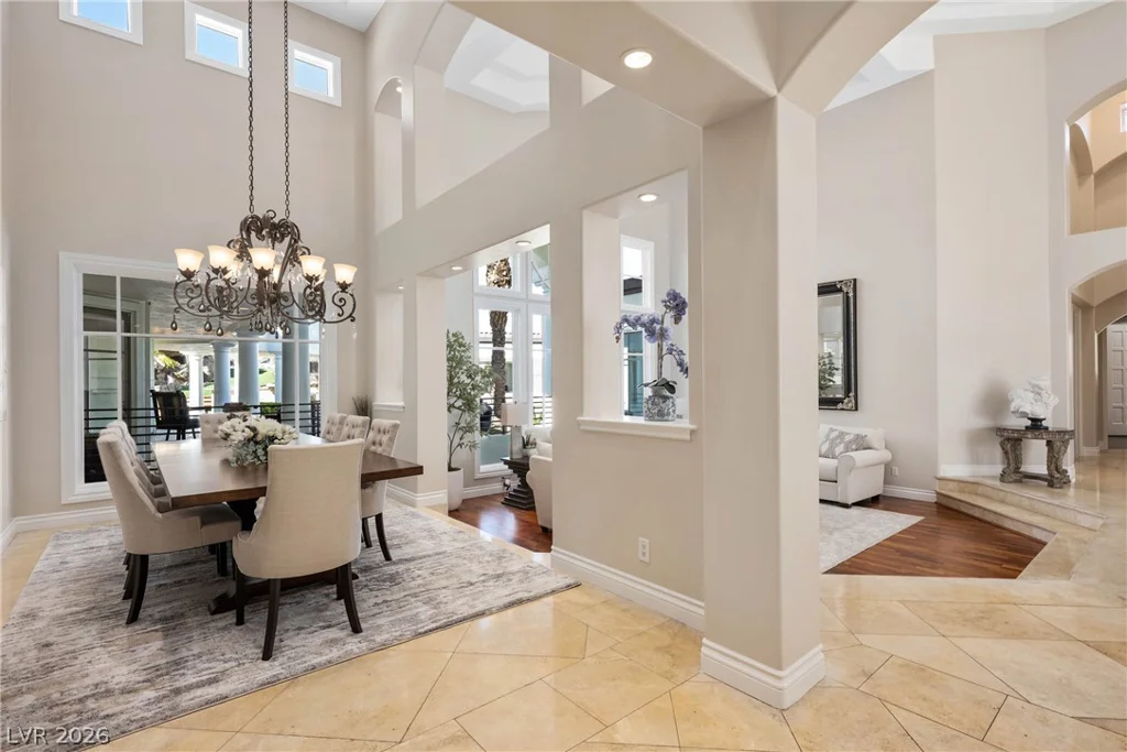 7440 Oak Grove, Las Vegas, NV 89117