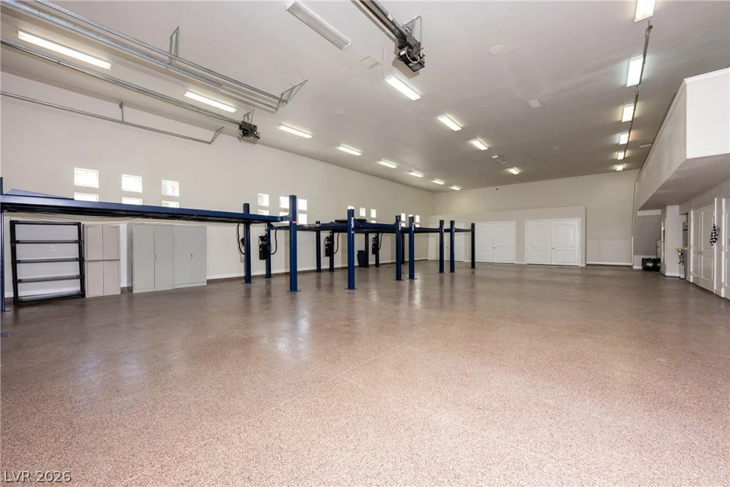 7440 Oak Grove, Las Vegas, NV 89117