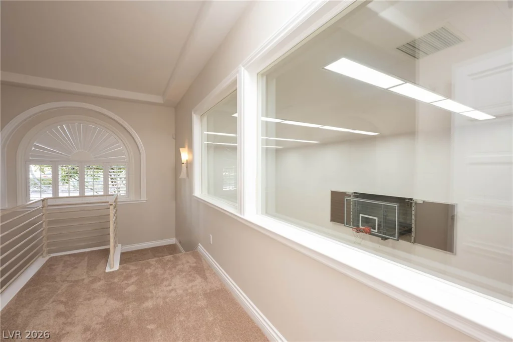 7440 Oak Grove, Las Vegas, NV 89117