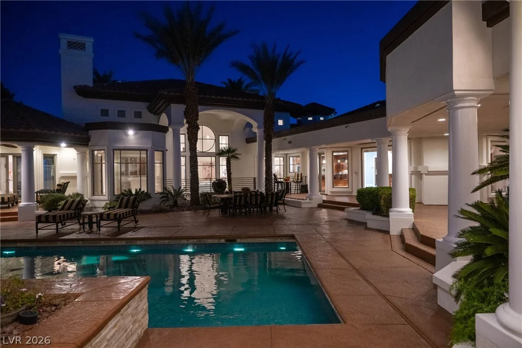 7440 Oak Grove, Las Vegas, NV 89117