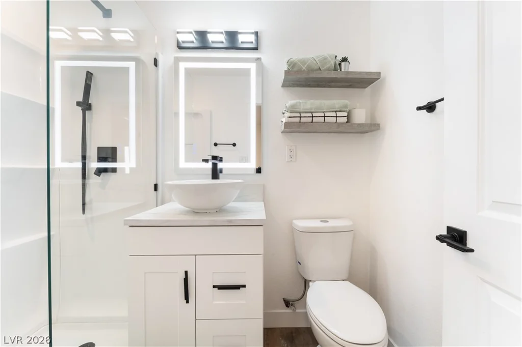 1408 Carson, Las Vegas, NV 89101
