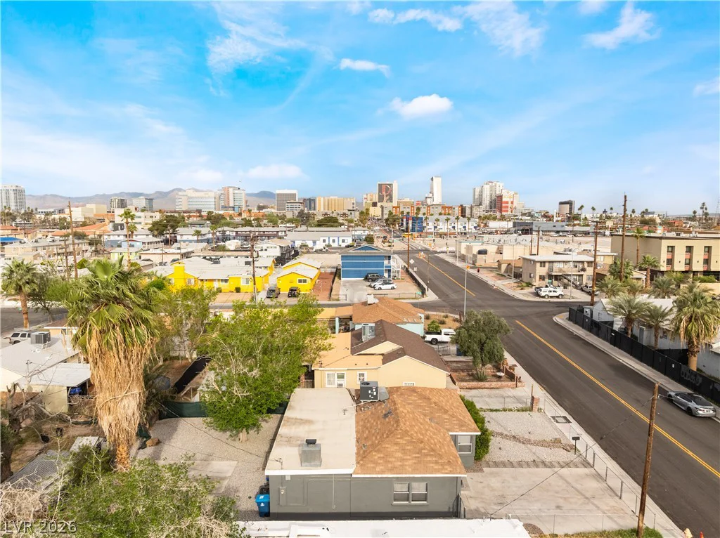1408 Carson, Las Vegas, NV 89101