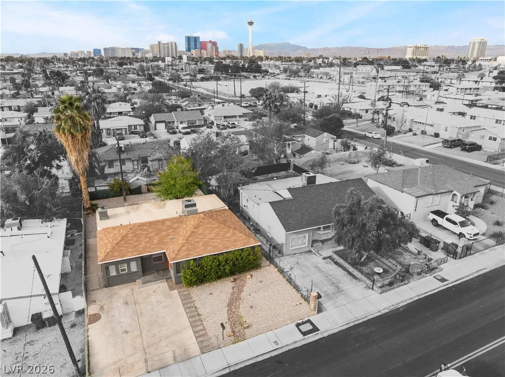 1408 Carson, Las Vegas, NV 89101