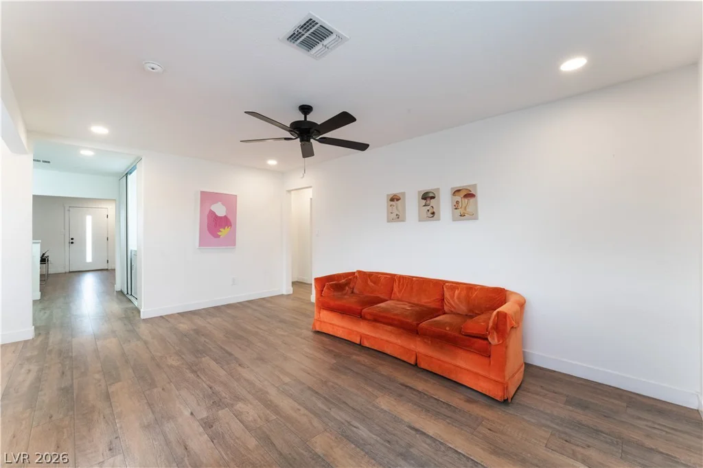 1408 Carson, Las Vegas, NV 89101
