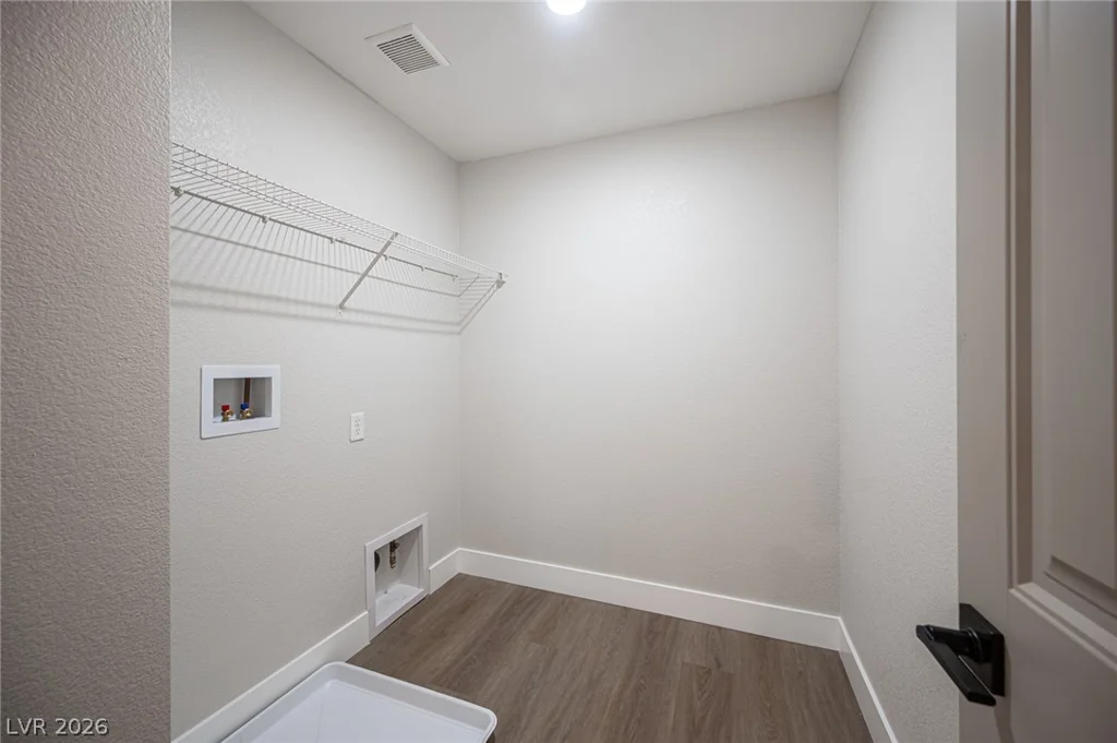 10642 Ostend, Las Vegas, NV 89166