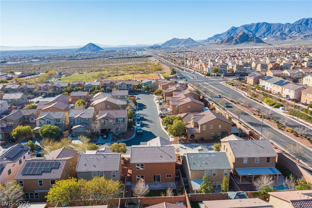 10642 Ostend, Las Vegas, NV 89166