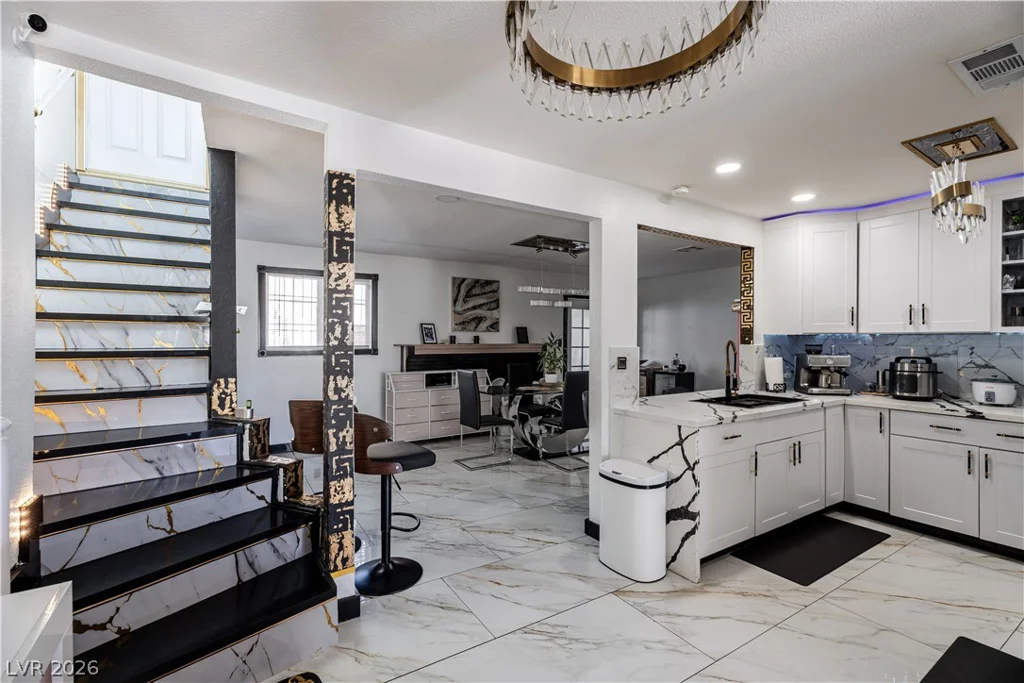 1624 L, Las Vegas, NV 89106