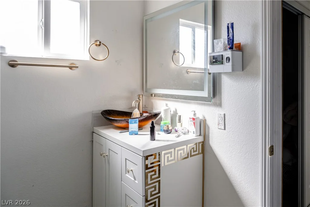 1624 L, Las Vegas, NV 89106