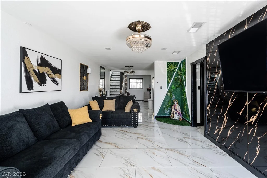 1624 L, Las Vegas, NV 89106