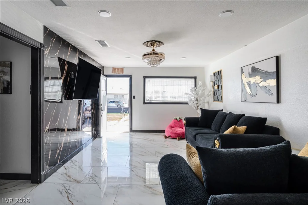 1624 L, Las Vegas, NV 89106