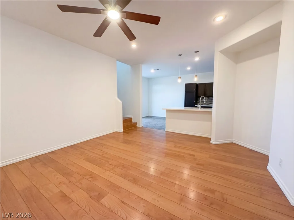 7460 Speedwell Cavern, Las Vegas, NV 89139