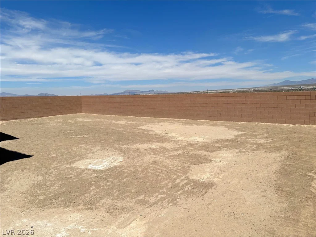 5688 Badlands, Pahrump, NV 89061