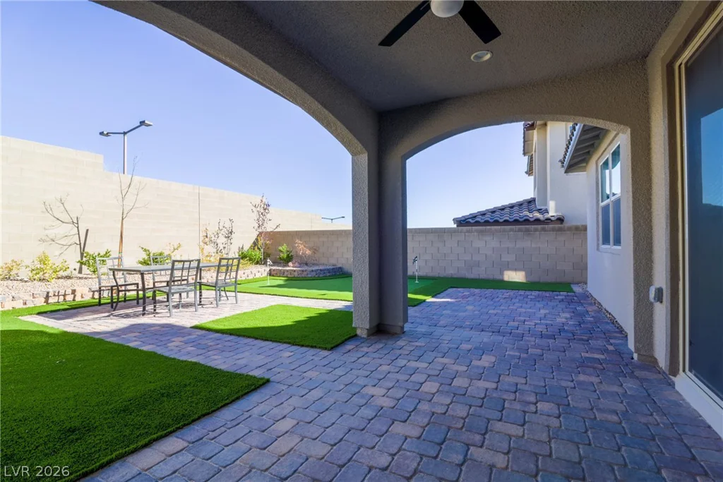 11852 River Hawk, Las Vegas, NV 89138