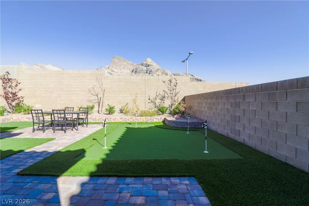 11852 River Hawk, Las Vegas, NV 89138