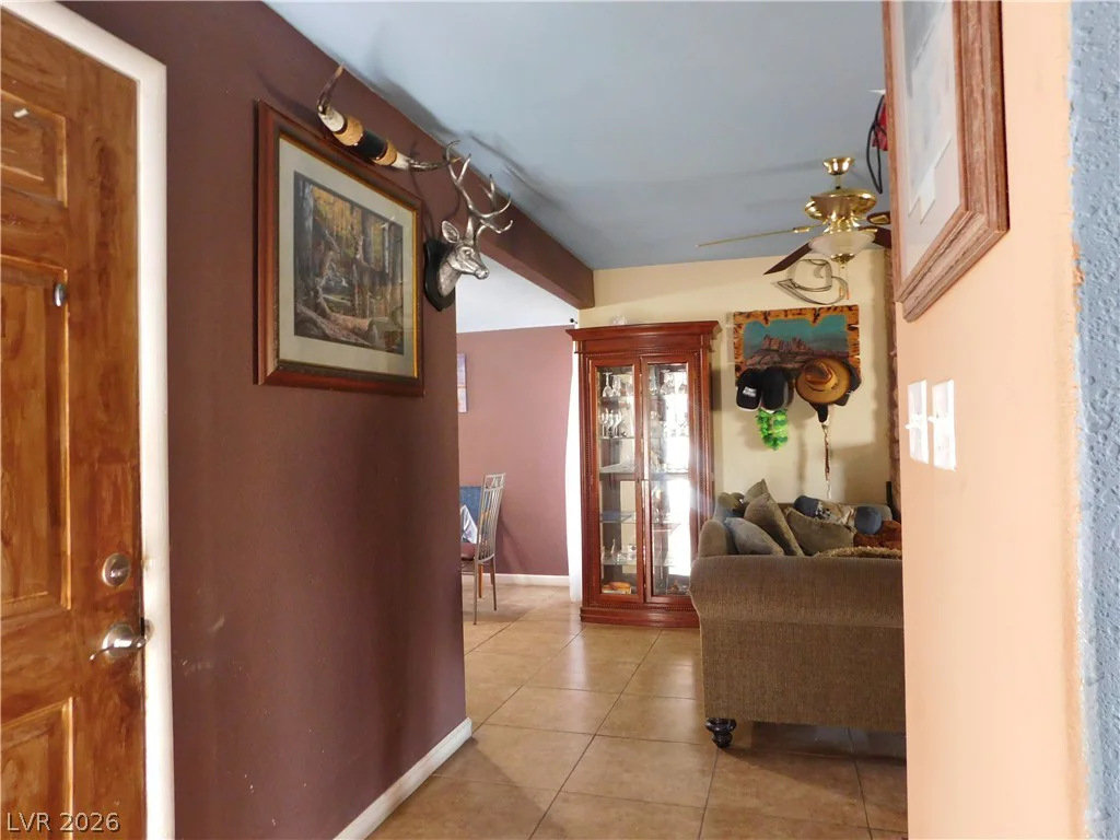 5294 Walnut, Las Vegas, NV 89110