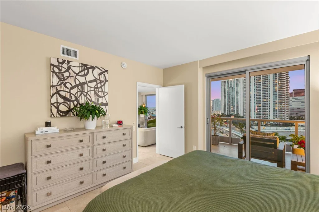 222 Karen, Las Vegas, NV 89109